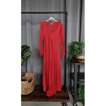 Sukienka z Czerwonej Satyny